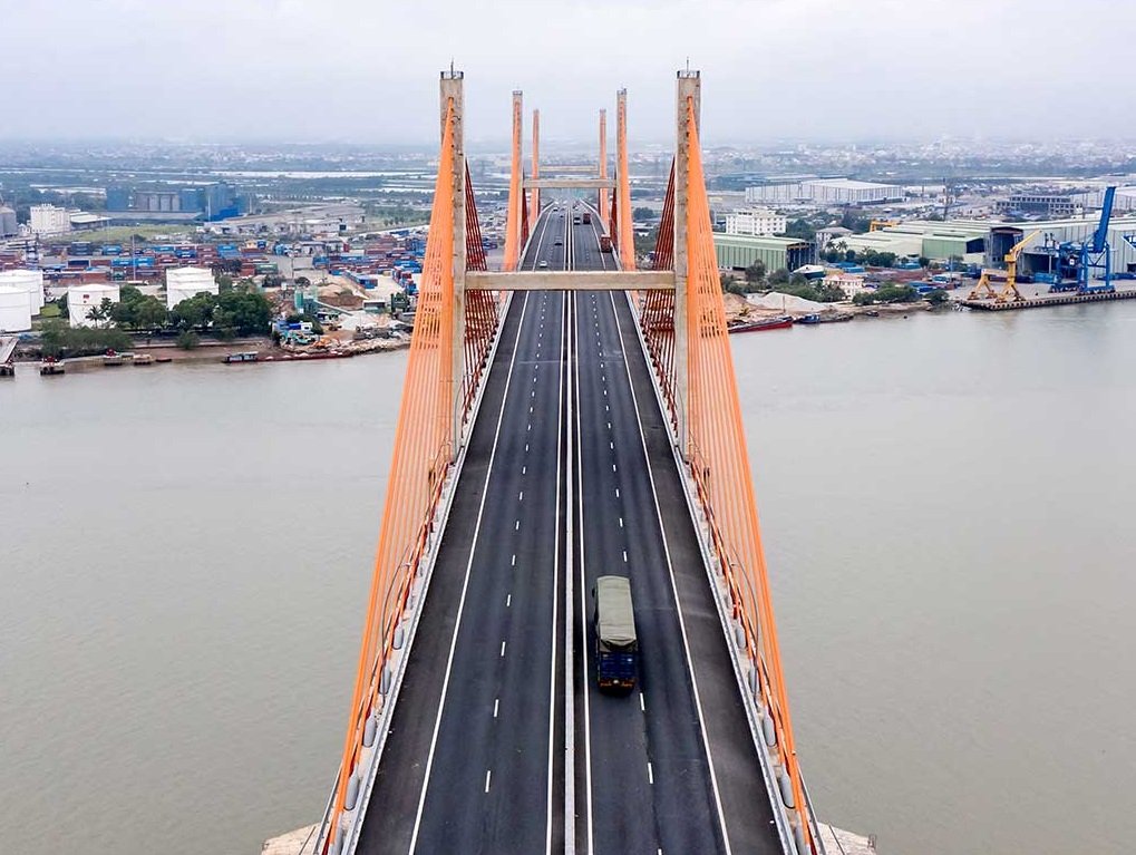 How to get from Hanoi to Halong Bay