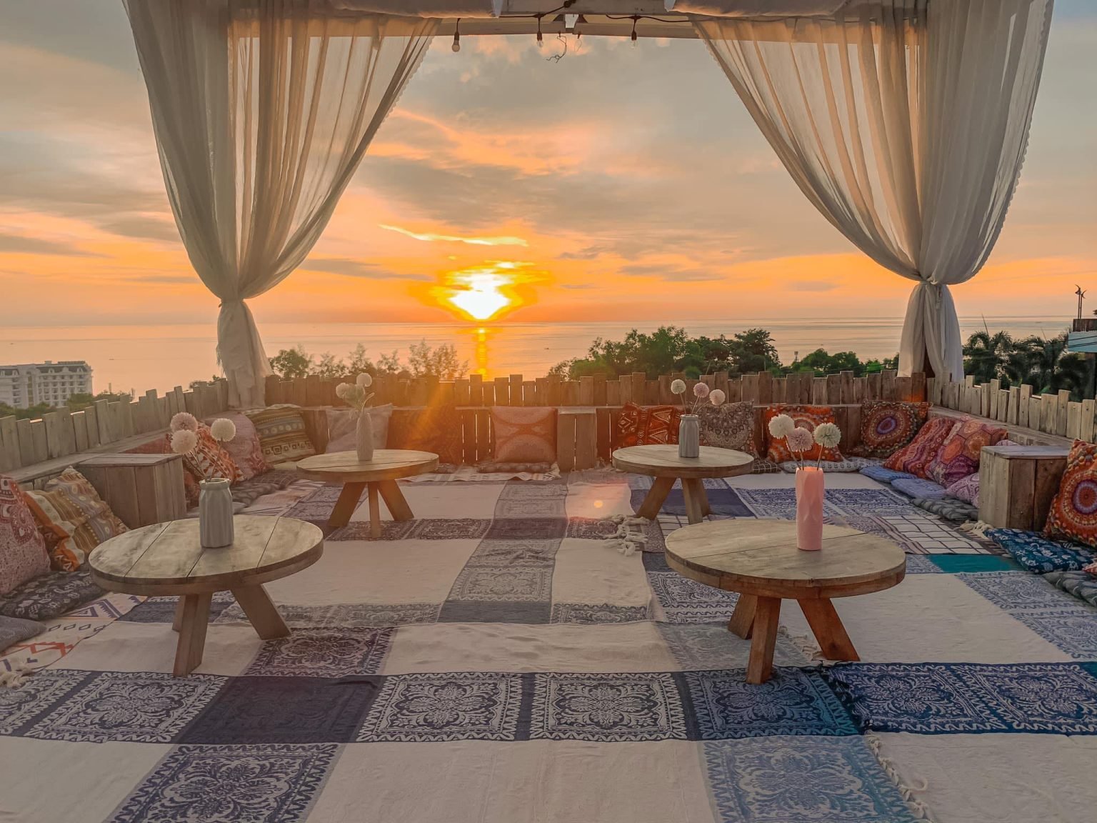 The sunset in Phu Quoc is photogenic